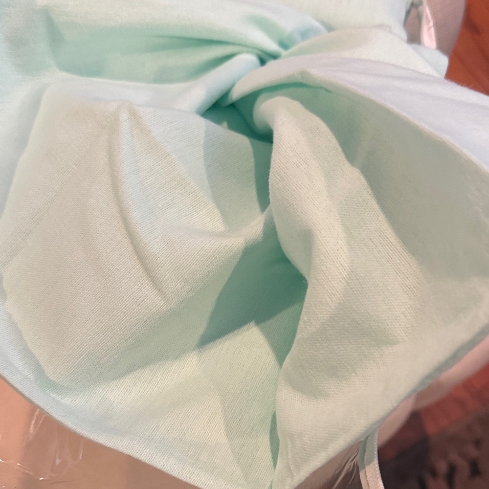 7 For All Mankind Green Queen Sheet Set in Packaging - Picture 4 of 4